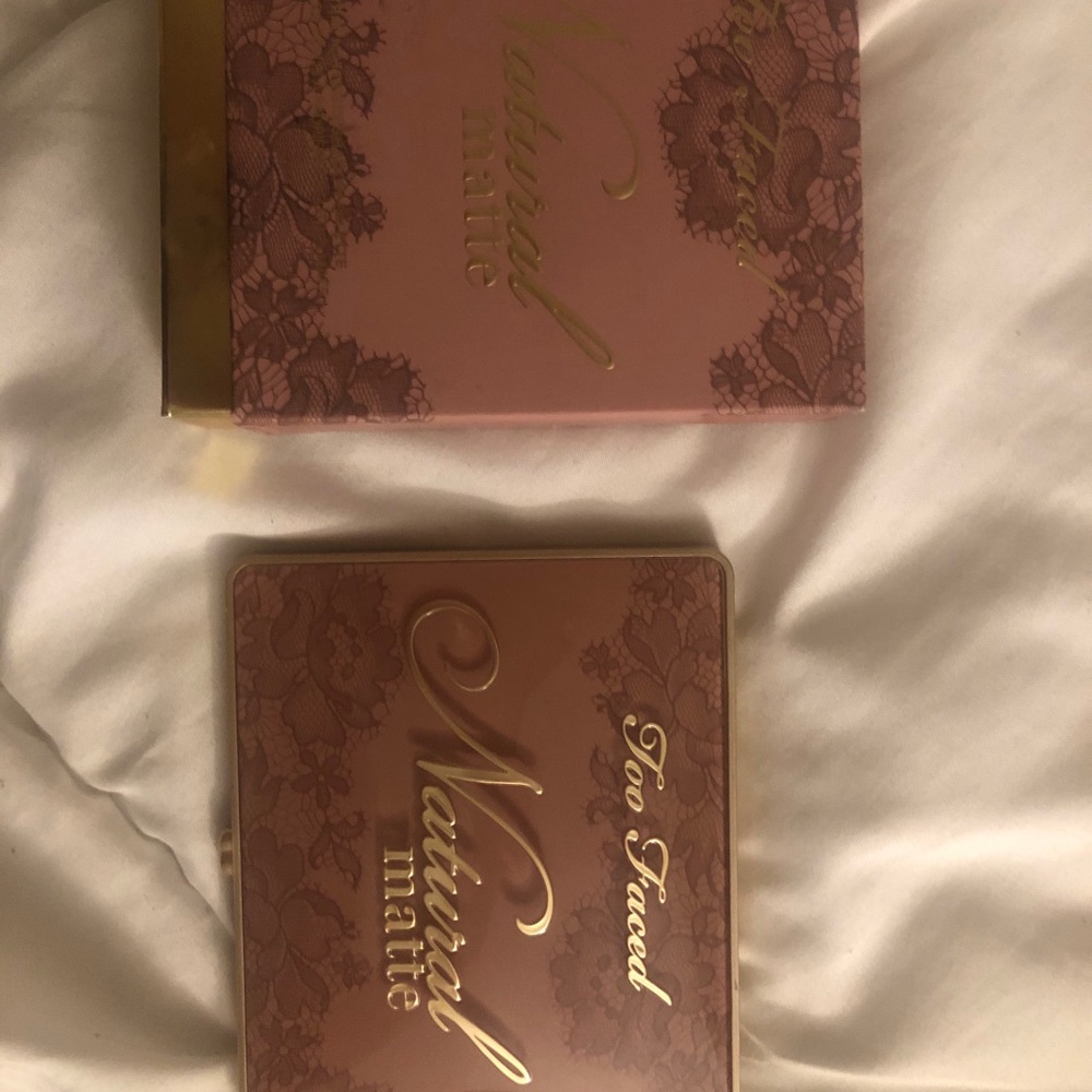 Too Faced Natural Matte